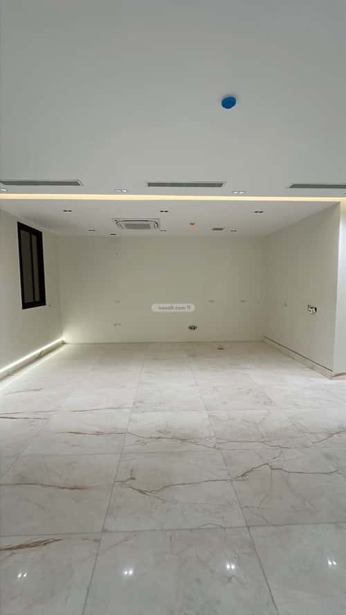 4 bedroom villa in Al Mahdiyyah 5