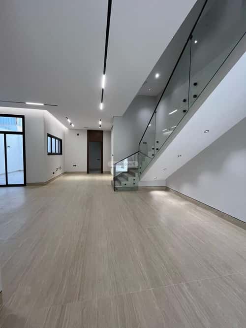 5 bedroom villa in Al Mahdiyyah 11