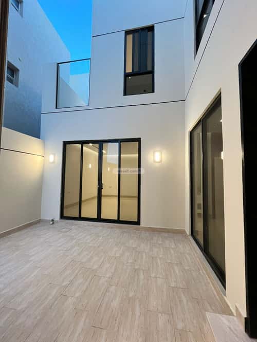 6 bedroom villa in Al Mahdiyyah 5