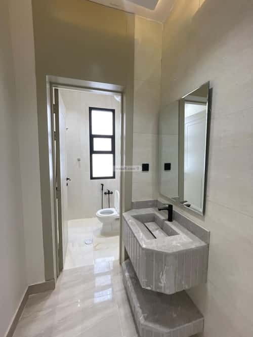 4 bedroom floor in Al Janadriyah 8