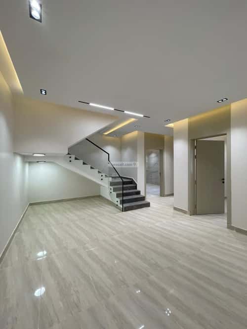4 bedroom floor in Al Janadriyah 13