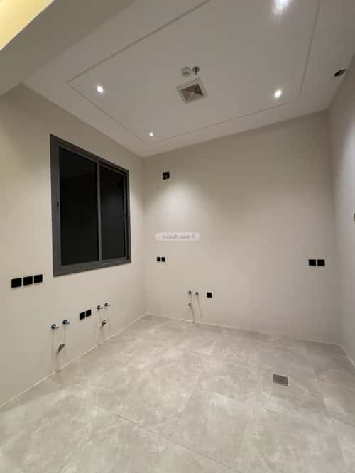 4 bedroom apartment in Al Yarmouk 9