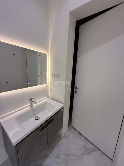 4 bedroom floor in Al Qadisiyah 4