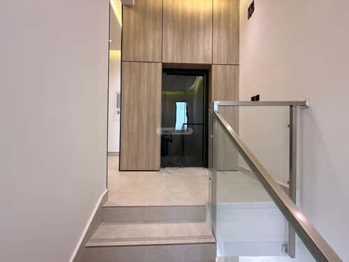 4 bedroom floor in Al Janadriyah 15