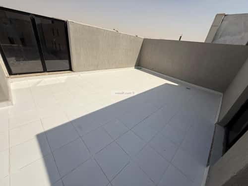 4 bedroom floor in Al Janadriyah 11