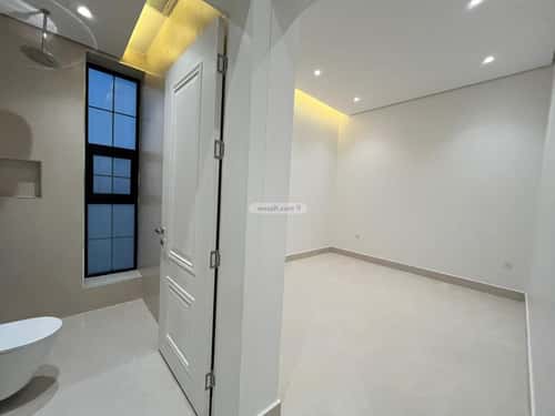 5 bedroom villa in Al Mahdiyyah 2