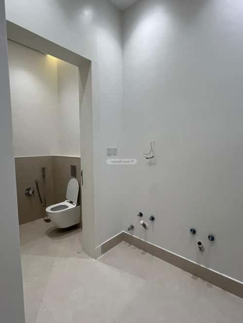 5 bedroom villa in Al Mahdiyyah 15