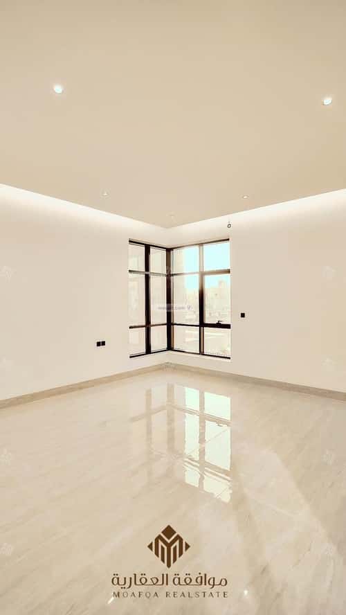 8 bedroom villa in Al Mahdiyyah 2