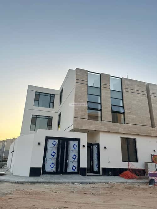 5 bedroom villa in Al Mahdiyyah 3