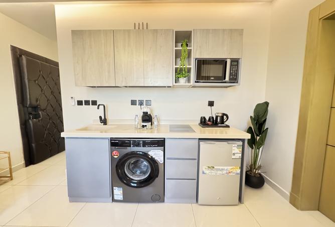1 bedroom apartment in Al Salamah 3