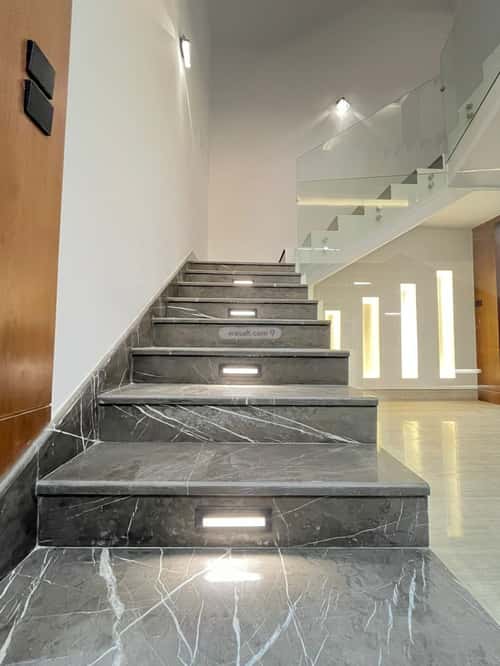 5 bedroom villa in Al Mahdiyyah 5