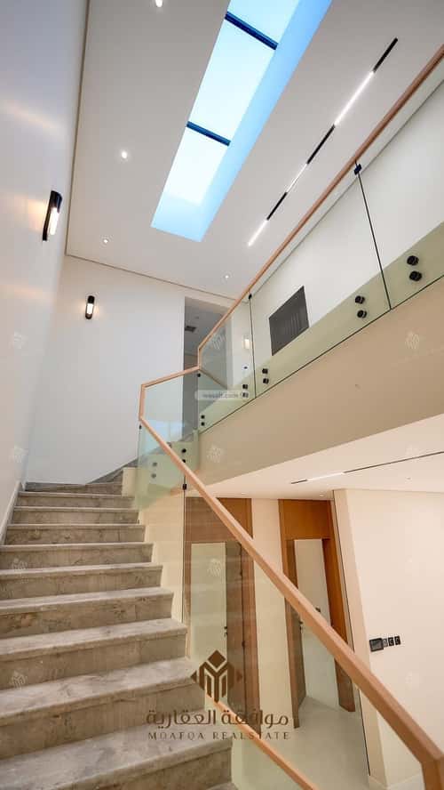 5 bedroom villa in Al Mahdiyyah 3