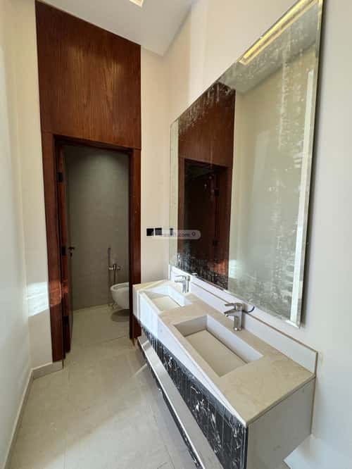 5 bedroom villa in Dirab 2