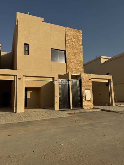 5 bedroom villa in Dirab 12