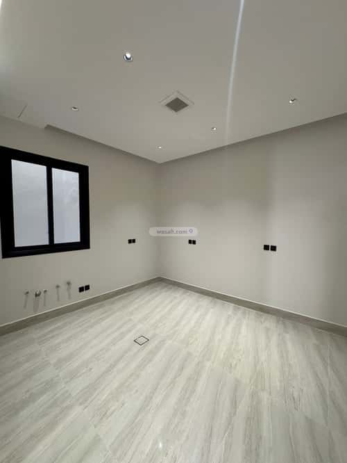5 bedroom floor in Dirab 16
