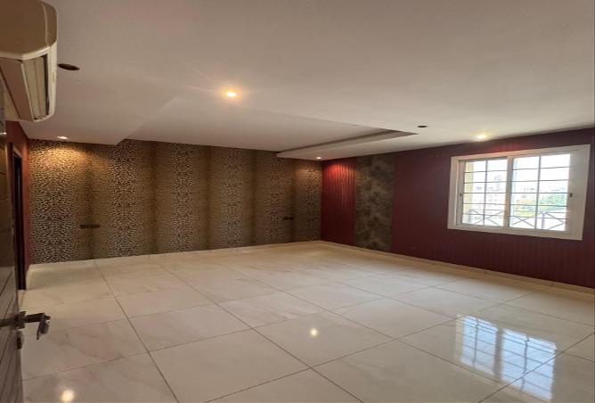4 bedroom apartment in Al Rawdah 2