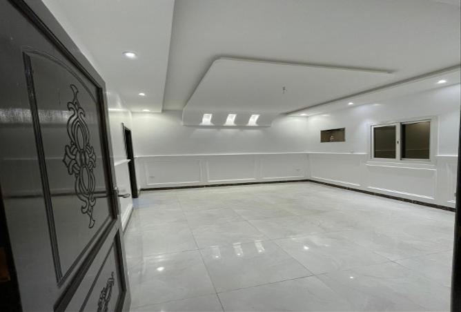 5 bedroom apartment in Al Marwa 3