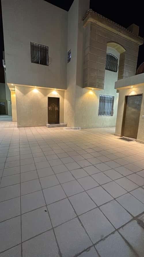 5 bedroom villa in Al Aqiq 2