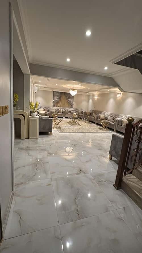 5 bedroom villa in Al Aqiq 3