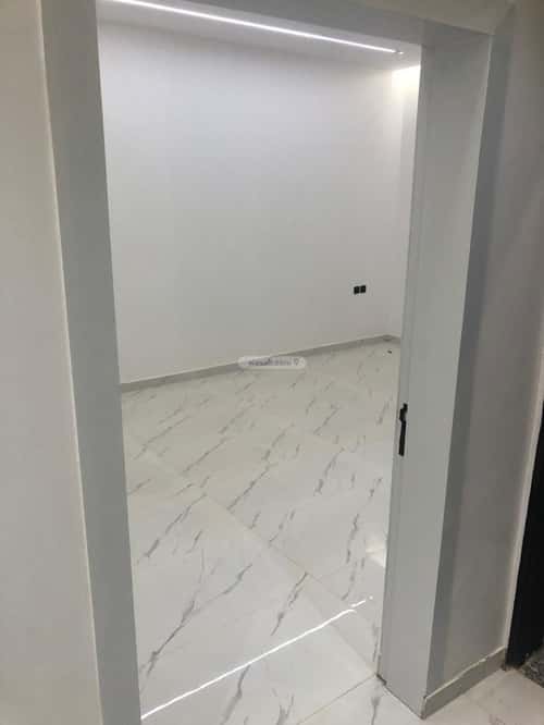 شقة 4 غرف في الندوة 2