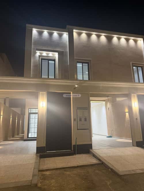 5 bedroom villa in Al Janadriyah 4