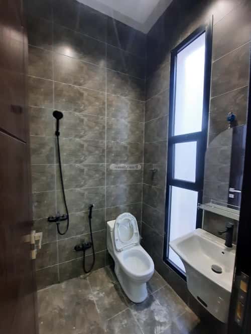 6 bedroom villa in Al Uraija Al Gharbi 1