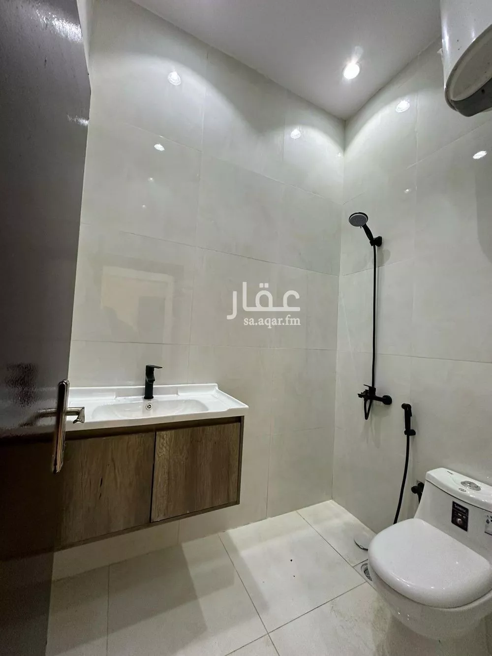 1 bedroom apartment in Al Aqiq 2