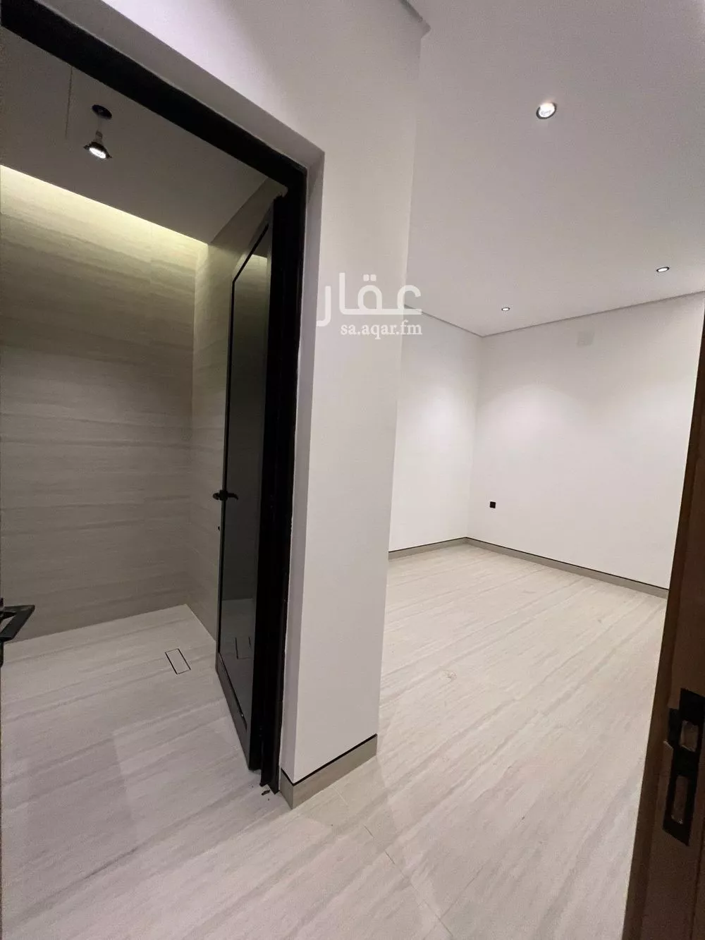 5 bedroom villa in Al Aridh 12