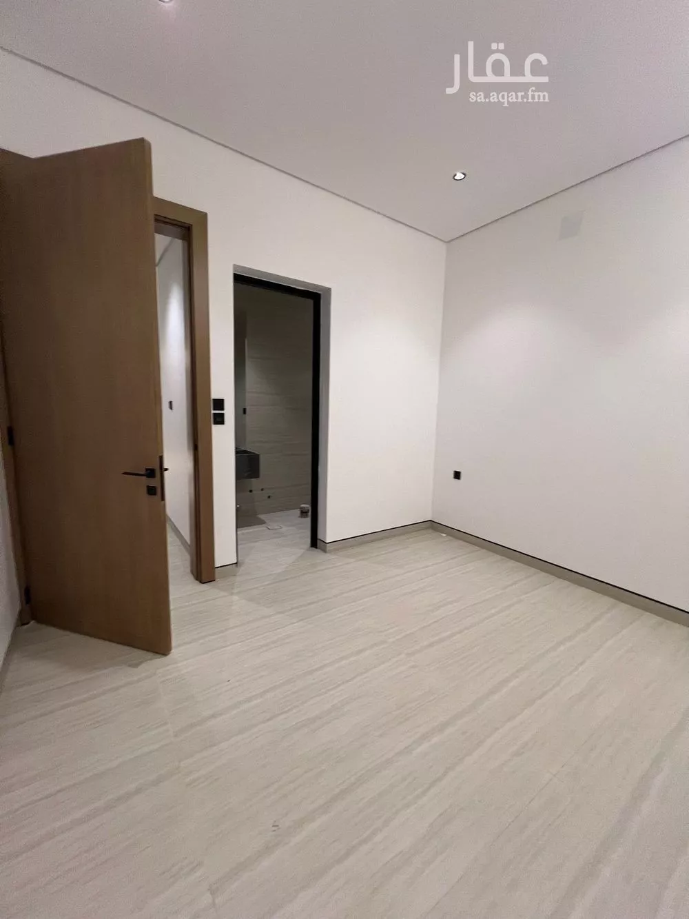 5 bedroom villa in Al Aridh 17