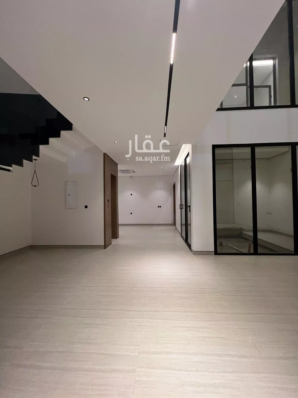 5 bedroom villa in Al Aridh 3