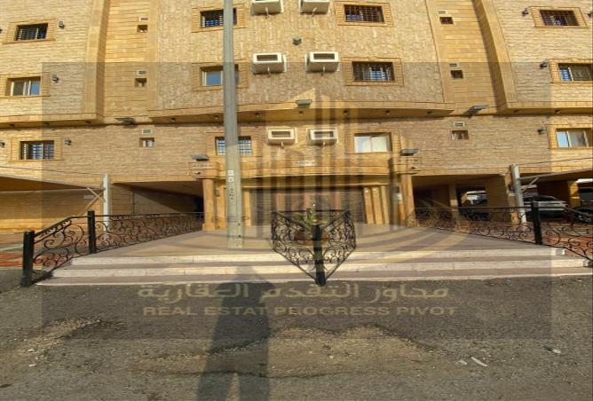 شقة 4 غرف في Al Marwah 2