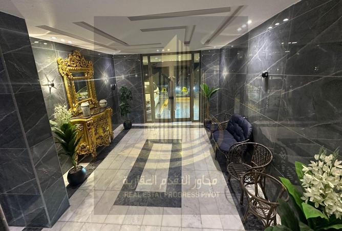 5 bedroom apartment in Al Rabwa 2