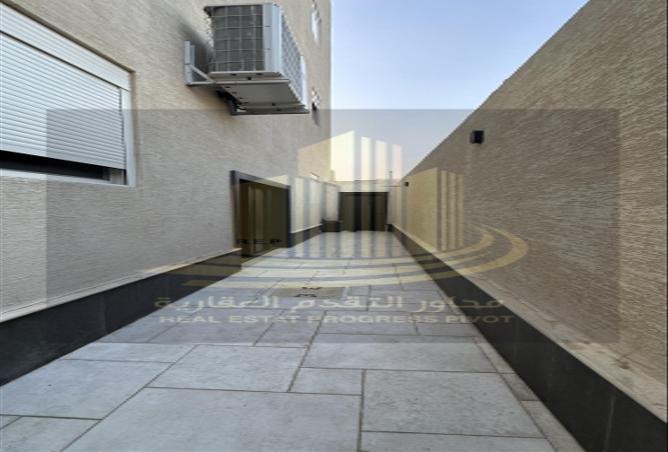 4 bedroom apartment in Abhur Ash Shamaliyah 3