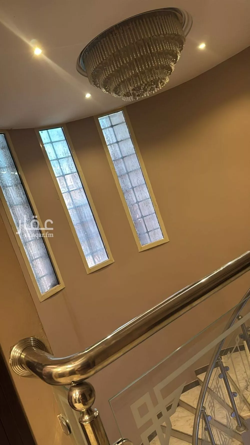 فيلا 8 غرف في الرمال 1