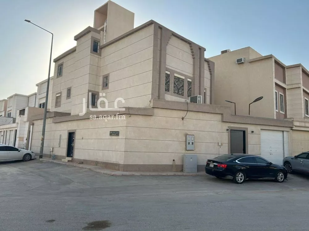 7 bedroom villa in Al Rimal 1