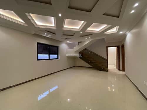 6 bedroom villa in Al Rabwa 4