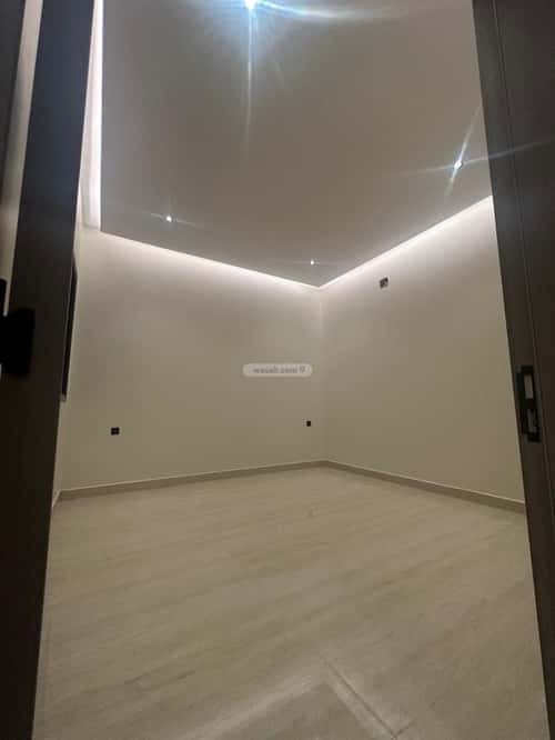 5 bedroom villa in Al Janadriyah 5