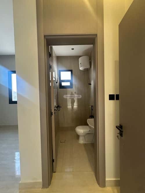 5 bedroom villa in Al Janadriyah 1