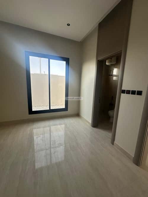 5 bedroom villa in Al Janadriyah 12