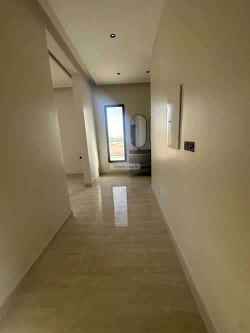 5 bedroom villa in Al Janadriyah 15