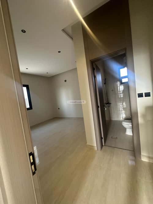 5 bedroom villa in Al Janadriyah 19