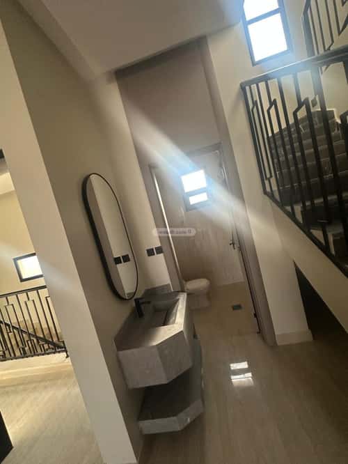 5 bedroom villa in Al Janadriyah 6