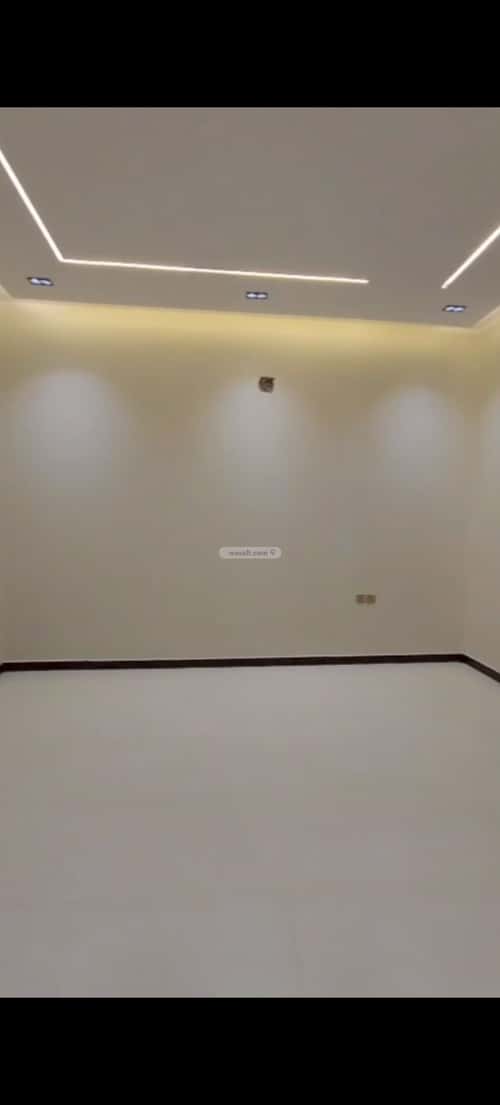 5 bedroom floor in Al Janadriyah 1