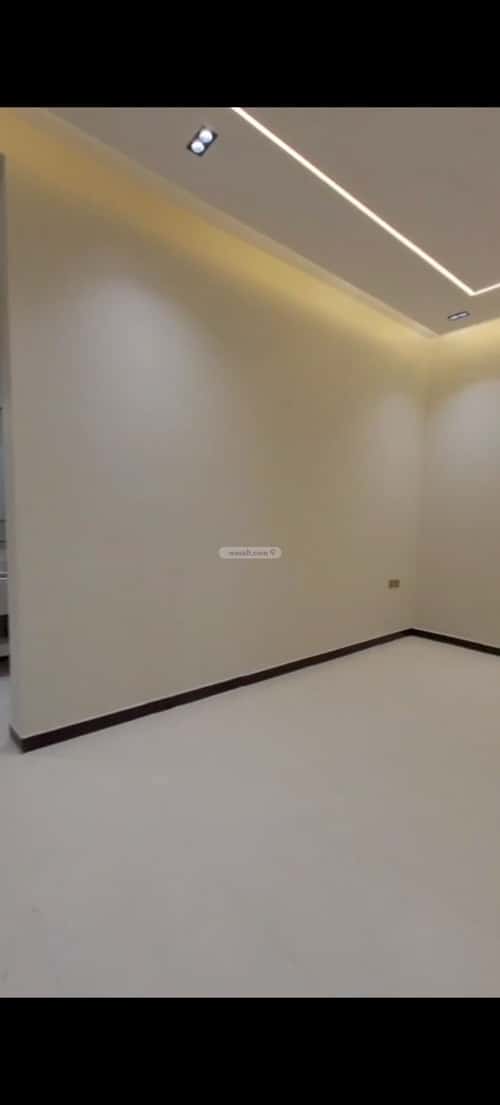 5 bedroom floor in Al Janadriyah 2