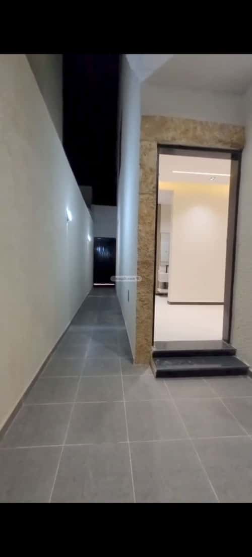 5 bedroom floor in Al Janadriyah 10