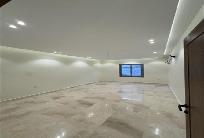4 bedroom apartment in Al Nahda 3