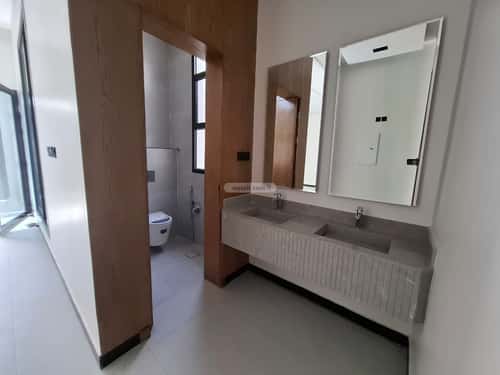 4 bedroom floor in Al Janadriyah 5