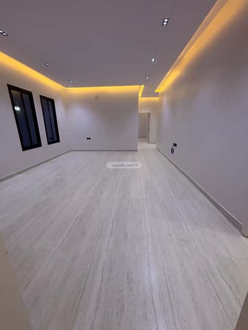 دور 3 غرف في السعادة 8
