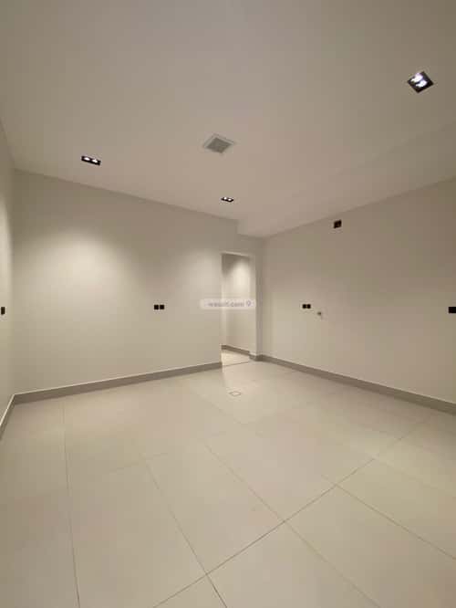 5 bedroom floor in Al Khaleej 2