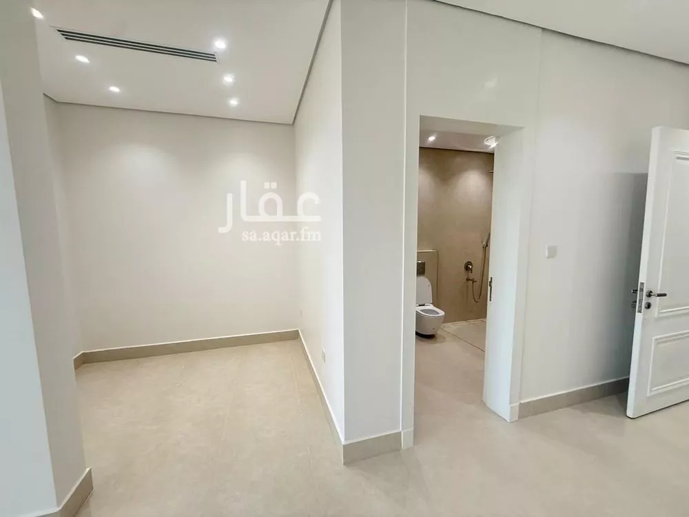 فيلا 6 غرف في المهدية 15